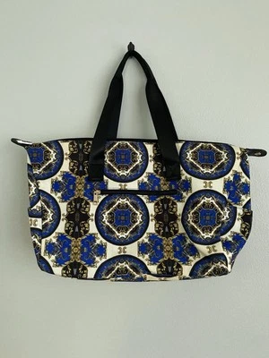 Bolso de Mano Alice + Olivia Regal Romance Estampado de Zafiro Foto 1 de 4