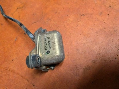 Yamaha XS 750 1979 juego de relés Omron OEM Foto 1 de 4