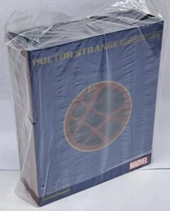 Figura de acción Mezco One: 12 Doctor Strange - Imagen 1 de 3