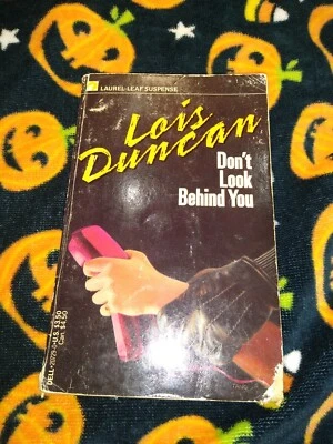vintage lois Duncan Don't look behind you paperback 1989 * damage Foto 1 de 4