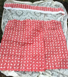 Vintage MCM rot weiß Art Deco Kirschmuster Vorhänge Valance & zwei Paneele - Bild 1 von 8