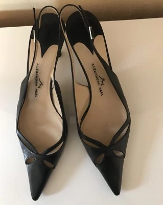 Alexandra Neel Tacones Recortados Geométricos Cuero Negro Italia Talla 40 EE. UU. 9.0 Foto 1 de 4