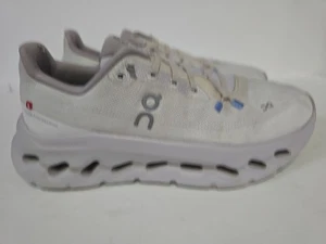  On Women's Cloudtilt Sneakers  White  Size US 9 - Picture 1 of 11