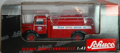 Schuco Krupp Titan SWL 80 Tankwagen ESSO 1:43 - Bild 1 von 4