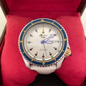 SEIKO JoJo's Bizarre Adventure Bruno Bucciarati SBSA029 SEIKO 5 SPORTS, USED - Picture 1 of 7
