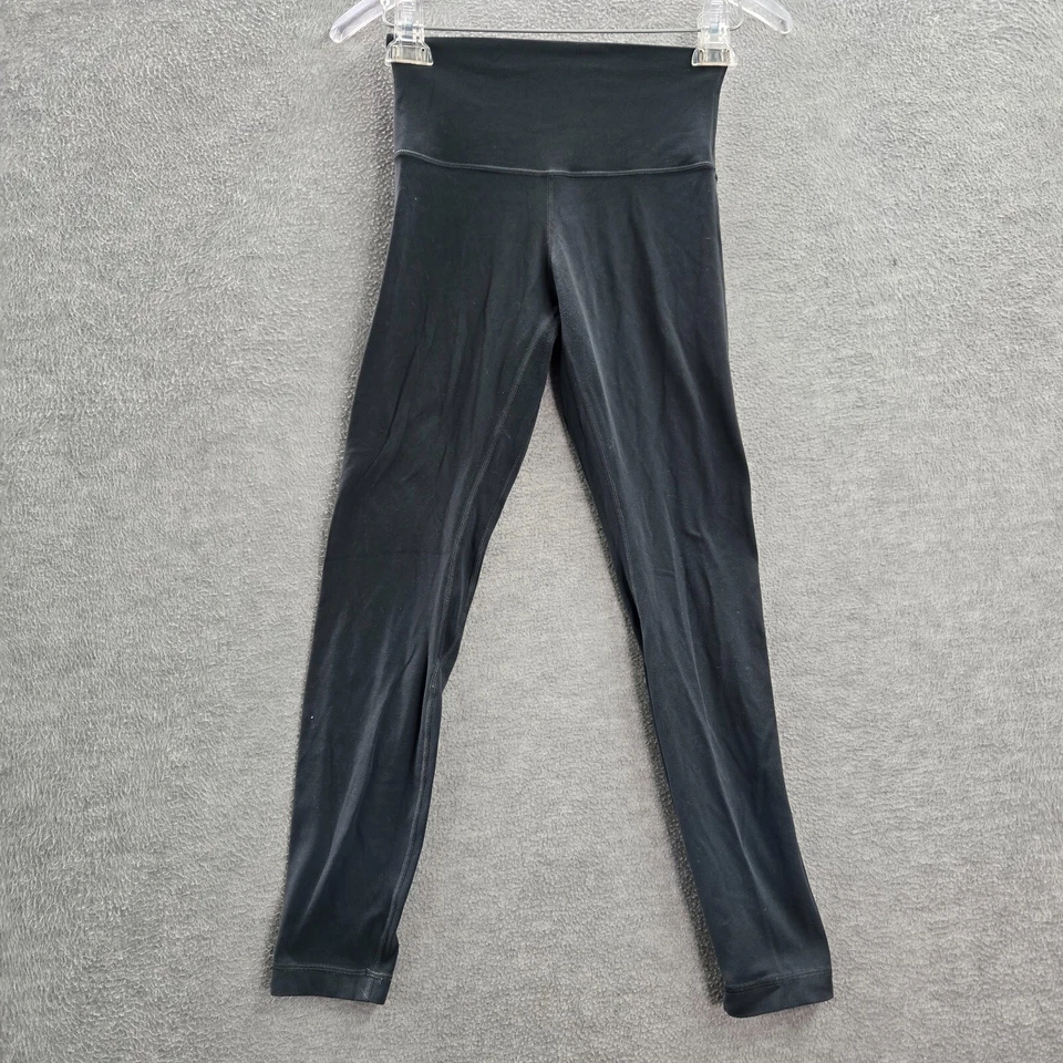 Calça Lululemon Feminina Activewear 4 Leggings Cinza Alinhada Cintura Alta 26 em Costura Interna - Imagem 1 de 4