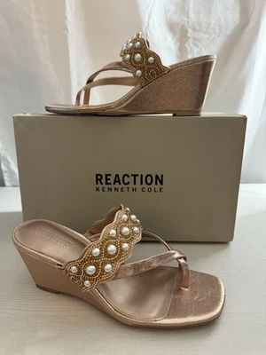 Sandalia Kenneth Cole Reaction para mujer talla 8M Maureen cuña oro rosa zapatos Foto 1 de 4