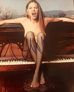 Angelina Jolie Wanted signed 8x10 photo read description - Picture 1 of 2