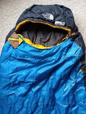 North Face Cat’s Meow Blue Polar Guard Sleeping Bag 20F -7C Regular Size W/Bags - Image 1 of 4