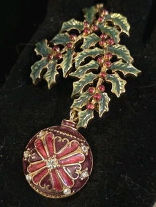 Vtg Monet Holly & Ivy with Christmas Rhinestone Bulb Pin Brooch Goldtone - Picture 1 of 22