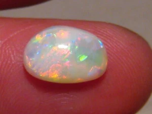 2.6 ct.  Light  Opal -  Coober Pedy - 100% Natural - Picture 1 of 13