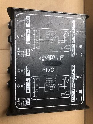 Pyle PDC22 Dual 1/4'' Instrument To Balanced & Unbalanced 1/4''/XLR Direct Box - Image 1 of 3