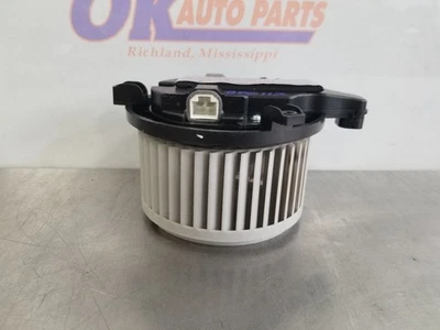 22 2022 MITSUBISHI OUTLANDER MOTOR SOPLADOR  Foto 1 de 4