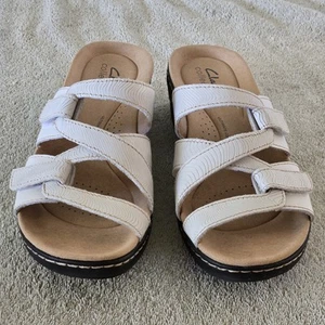 CLARKS "Merliah Karli" Womens White Leather Slide Sandals Comfort Shoes Sz 8 EUC - Picture 1 of 16