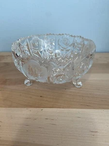 ANTIQUE SAWTOOTH EDGE FOOTED CRYSTAL BOWL W/ CUT & FROSTED FLOWERS 5" ROUND - Picture 1 of 6