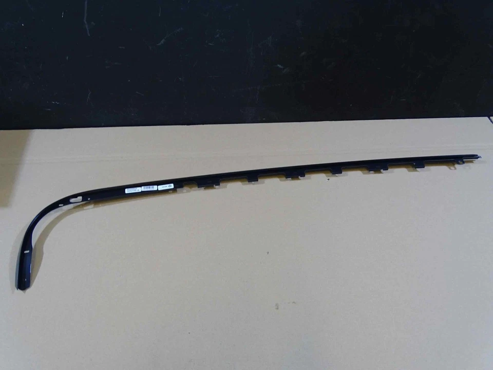 Moldura para ventana Porsche Panamera nueva 97053648107 Foto 1 de 1