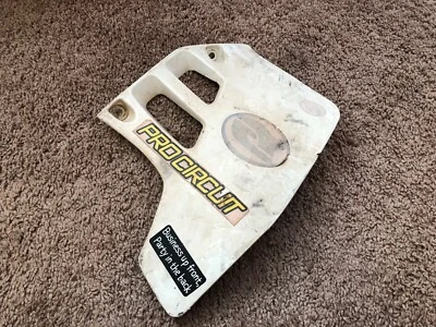 Cubierta del radiador derecho Suzuki RM250 1991 OEM 1990 1991 1992 RM250 RM125 rmx250 Foto 1 de 4