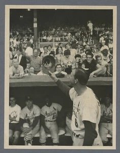 Original Vintage Stan Musial 1962 Press Wire Photo 8x10 • Polo Grounds - Picture 1 of 3