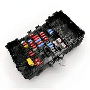 2015 2020 CHEVROLET TAHOE FUSE BOX RELAY JUNCTION BLOCK OEM 718845576 - Picture 1 of 11