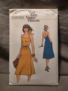 Very Easy Vogue Pattern UNCUT #9757 Vintage Misses Dress Size 8 - Picture 1 of 3