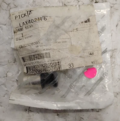 Оригинальная передняя центральная прикуриватель для 2006-2010 Chrysler PT Cruiser 04685536 - Изображение 1 из 3