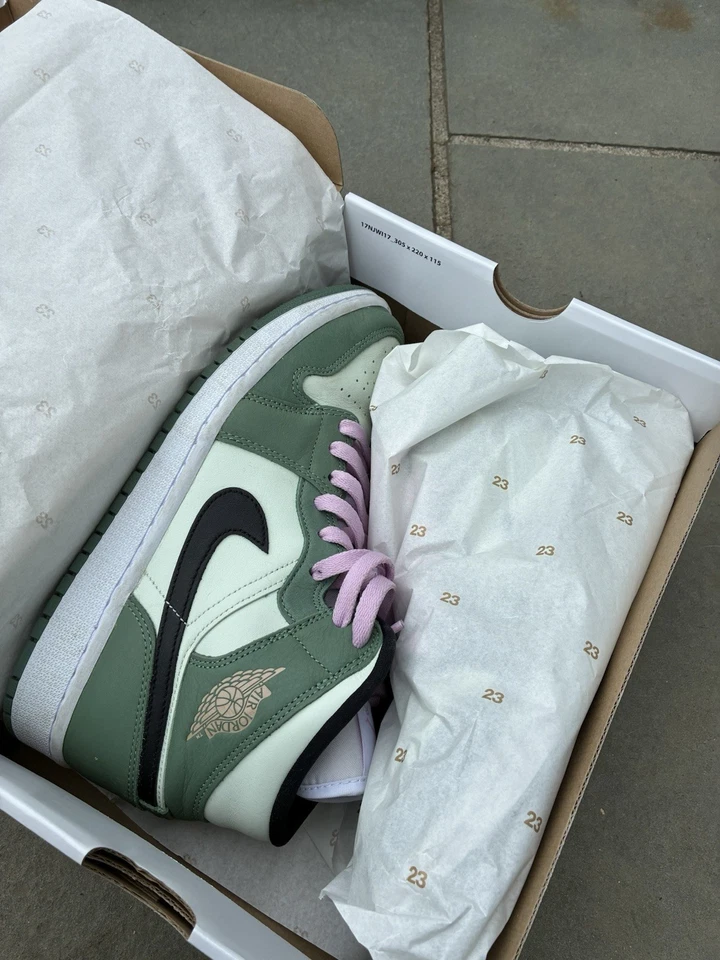 Nike Air Jordan 1 Mid Women’s 10 Men’s 8.5 Dutch Green - Image 1 of 4