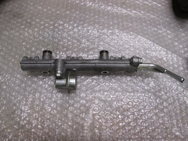 23814B2030 Tuyau Injection DAIHATSU Trevis 1.0 B 43KW Aut 5P (2009) Pièce Usat - Photo 1/1