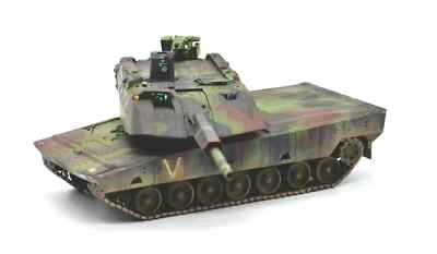 1/35 Built Rheinmetall KF-51 Panther Next Generation Main Battle Tank Model - Image 1 of 4