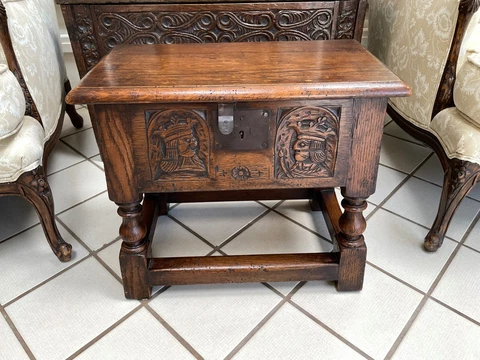 ANTIQUE ENGLISH HIGHLY CARVED OAK BENCH STOOL TURNED LEGS WITH STORAGE AREA Cover
