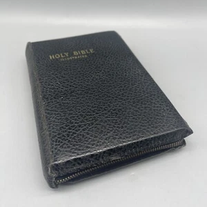 Holy Bible KJV illustrated Self Pronouncing Edition by the World Publishing Co - Foto 1 di 12