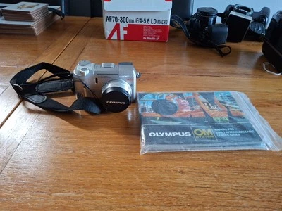 Olympus Digital Camera C-750 Ultra Zoom 4.0MP  - Image 1 of 4