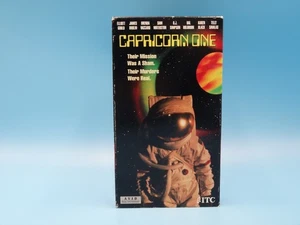 Capricorn One (1978) VHS James Brolin Elliott Gould NASA Conspiracy Sci-Fi Thril - Picture 1 of 5