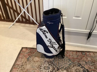 Bolso de personal Ben Hogan rojo/blanco/azul sin cubierta de viaje Foto 1 de 4