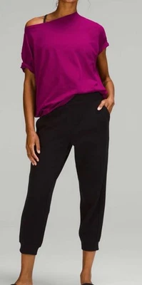 Camisa Lululemon Back in Action Manga Corta Magenta Púrpura Talla 8 Usado en excelente estado Foto 1 de 4