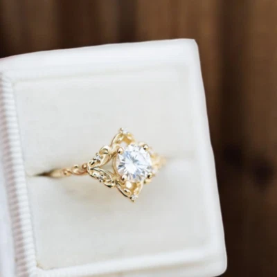 Diamond Ring For Women 18k Yellow Gold Lab Grown Round 1 Carat IGI Certified - Image 1 of 4