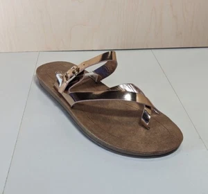 Forever Women Criss Cross Toe Hold Slip-On Strappy Summer Sandals - Beach/ Pool - Picture 1 of 27
