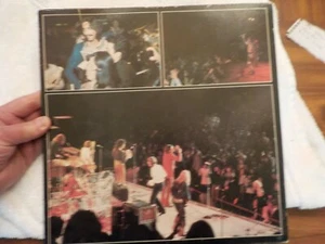 LP RECORD ALBUM AROUND THE WORLD WITH THREE DOG NIGHT  DUNHILL DSY-50138 - Picture 1 of 4