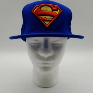 DC. Sombrero trasero a presión de Superman de cómics - Imagen 1 de 8