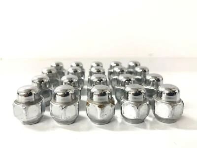 Conjunto de 30 porcas cromadas Hyundai Tucson 2018 fabricante de equipamento original - Imagem 1 de 4