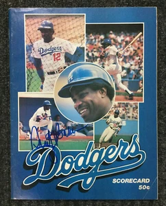 DUSTY BAKER LOS ANGELES DODGERS SIGNED AUTOGRAPHED 1981 PROGRAM MAGAZINE AUTO - Picture 1 of 10