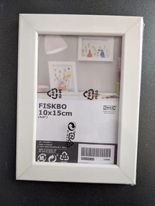 Cadre photo IKEA Fiskbo blanc 4x6" 002.956.53 - Photo 1/2