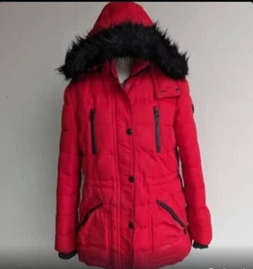 Guess Size Xl Women’s Winter Red Coat With Faux Fur Good - Picture 1 of 2