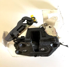 BLOQUEO PUERTA TRASERA HYUNDAI SONATA AÑO 1998-2005 - Imagen 1 de 3