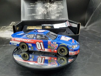 🏁🏆🚦Team Caliber MB2 Owners Series Jerry Nadeau US Army NASCAR 2003 1:24🚦🏆🏁 - Image 1 of 4