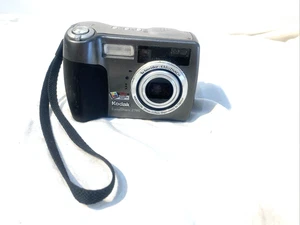 Fotocamera digitale Kodak EasyShare - non testata Z760 parti riparazione così com'è Z 760 - Foto 1 di 13