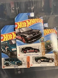 Lotto di 3 ~ 2025 dollari Hotwheels esclusive generali con Subaru, Dodge Van e Rally - Foto 1 di 4