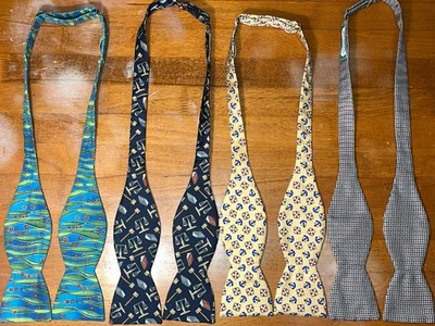 LOTE De Colección De 4 Corbatas Beau Para Hombre Pajaritas Multicolores Seda Años 50’s 60’s Pajarita Foto 1 de 4