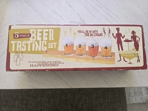 5 Piece Wembley Casino Beer Tasting Set - 4 Glasses & Serving Board - - Picture 1 of 7