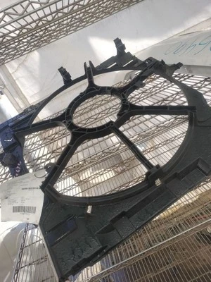 RADIATOR SHROUD 2014 BMW X5 - Изображение 1 из 4