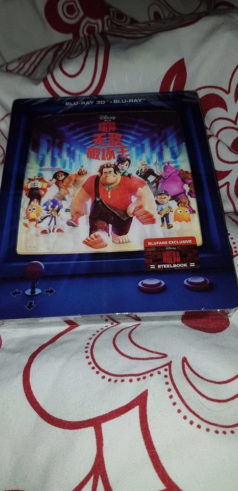 Wreck It Ralph 3D+2D Blu-Ray BLUFANS Exclusive Lenticular Steelbook-Sticker/Book - Image 1 of 4